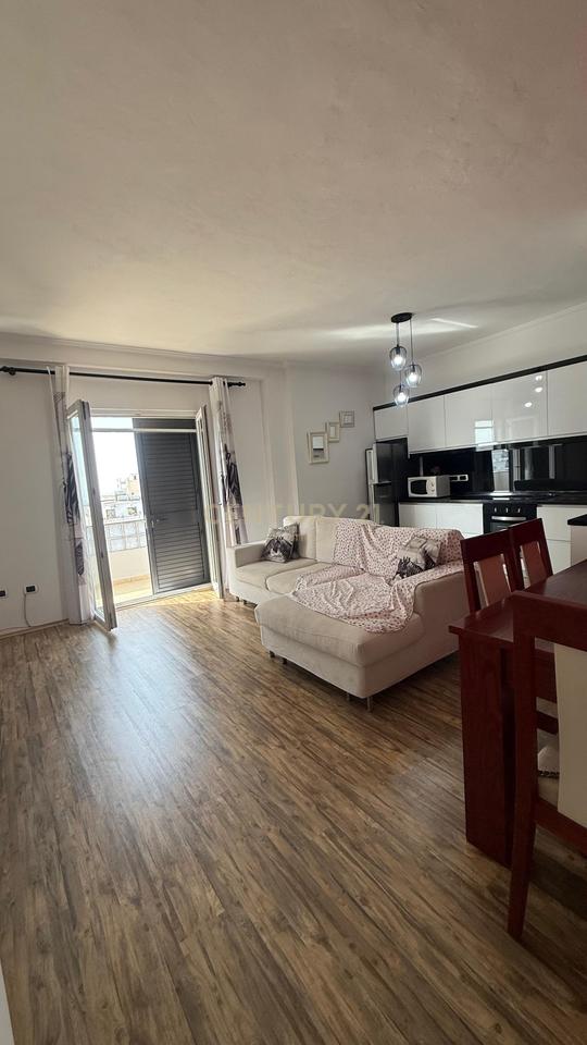 Apartament 1+1 Me Qira në Plazh, Durrës - 350€ | 80 m²