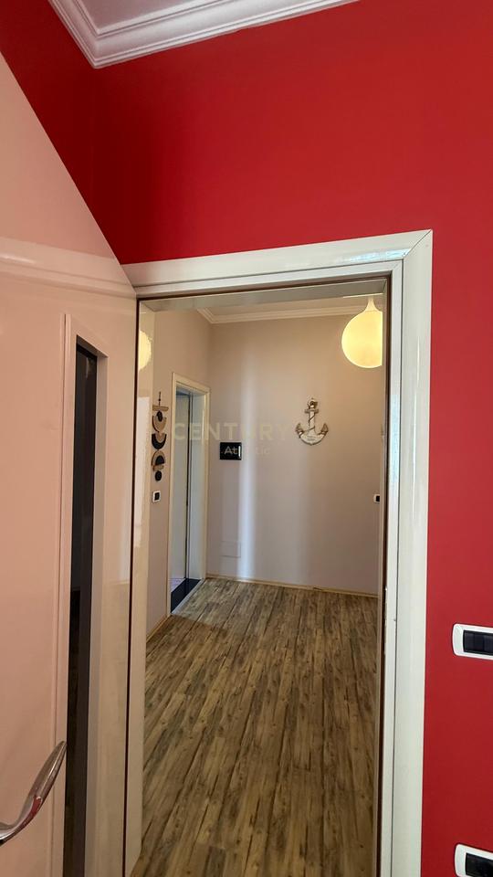 Apartament 1+1 Me Qira në Plazh, Durrës - 350€ | 80 m²