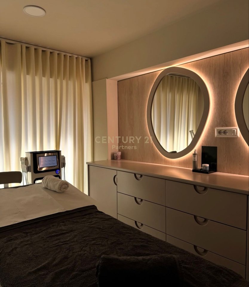 SHITET BIZNES PARUKERI & ESTETIKË NË DELIJORGJ