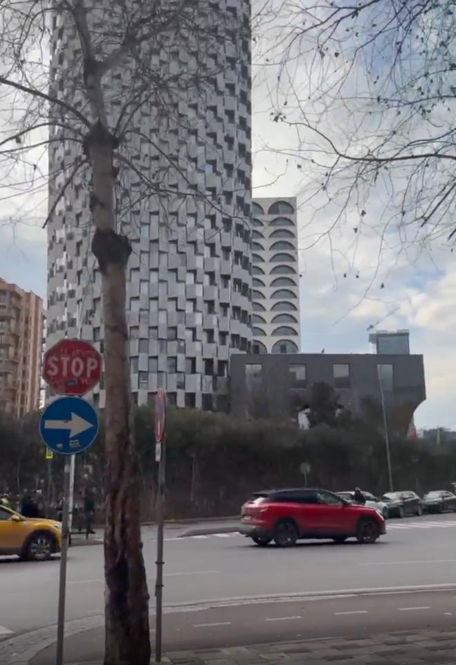 CENTER, COMMERCIAL SPACE FOR RENT FLOOR 0