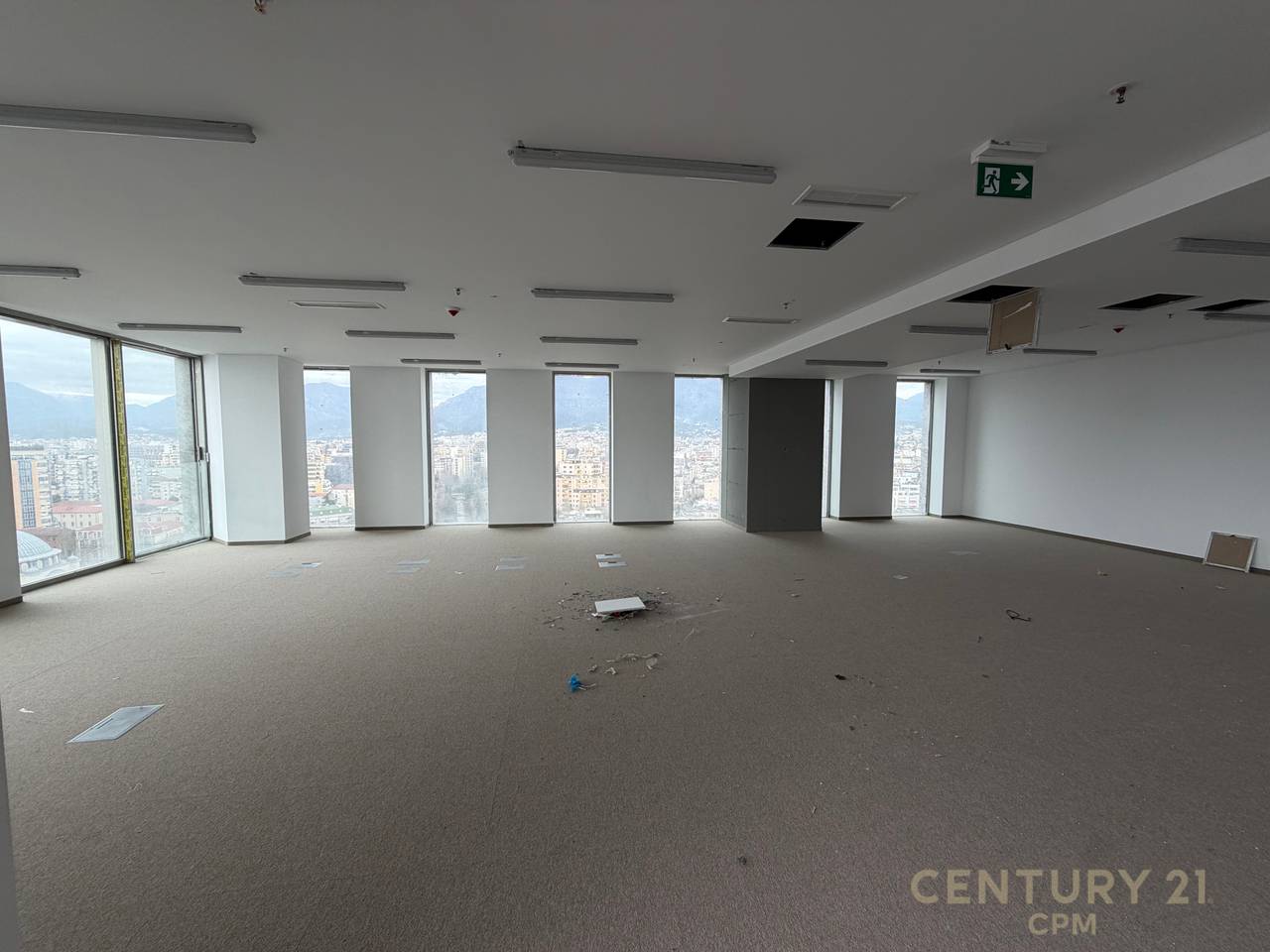 Ambient per zyre me qira tek Downtown One!