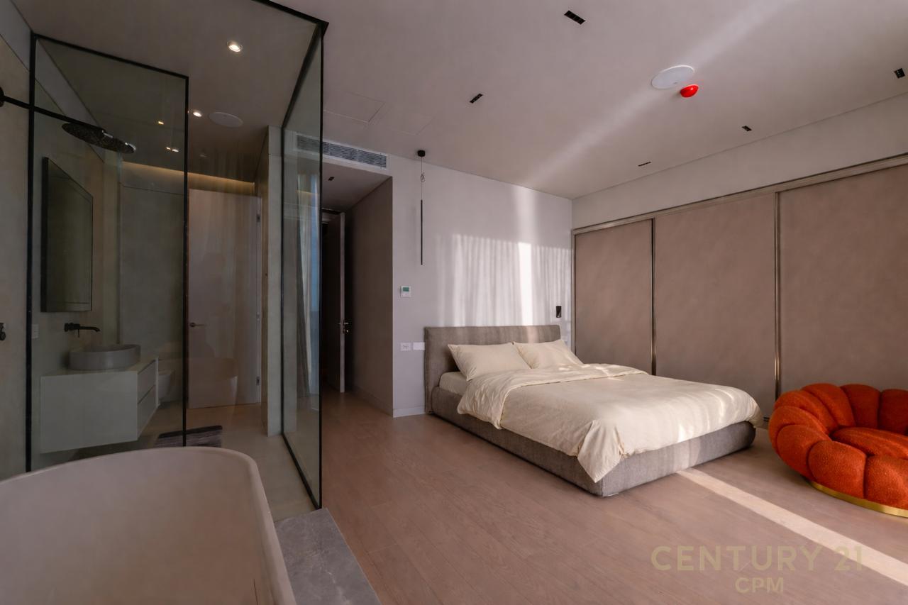 SHITET NJË NGA VILAT MË TË BUKURA NË GREEN COAST, PALASË