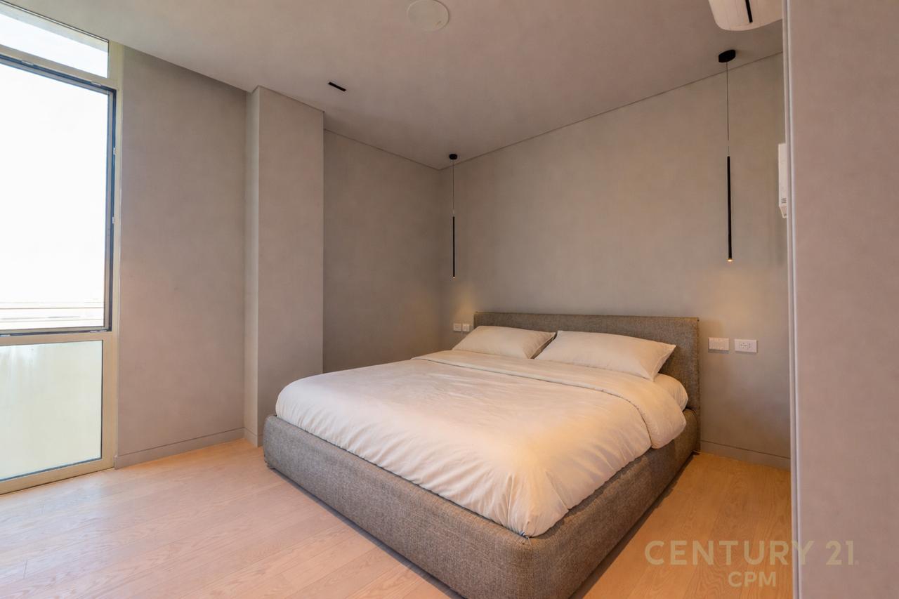 SHITET NJË NGA VILAT MË TË BUKURA NË GREEN COAST, PALASË