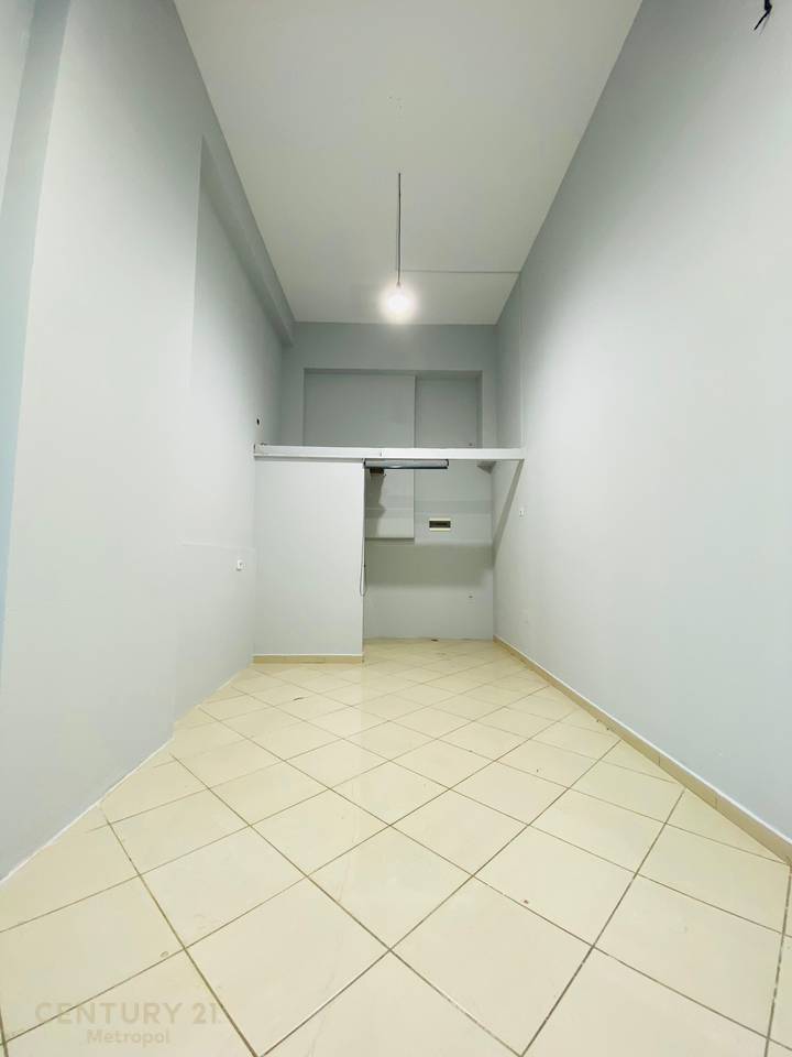 OFFICE SPACE FOR RENT!