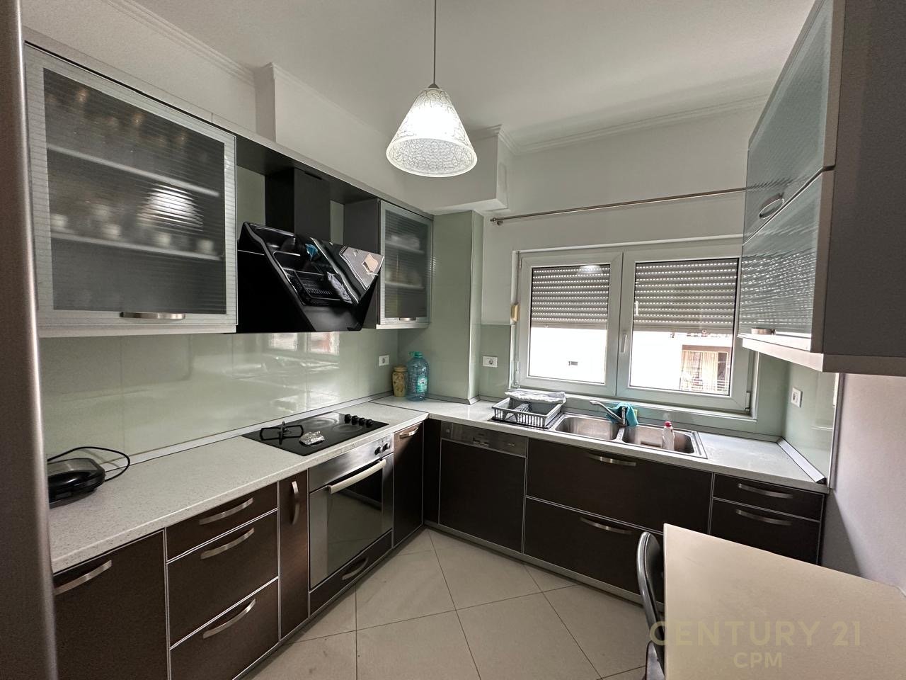 Qira, Appartamento 2+1+2 con Posto Auto ad Astir