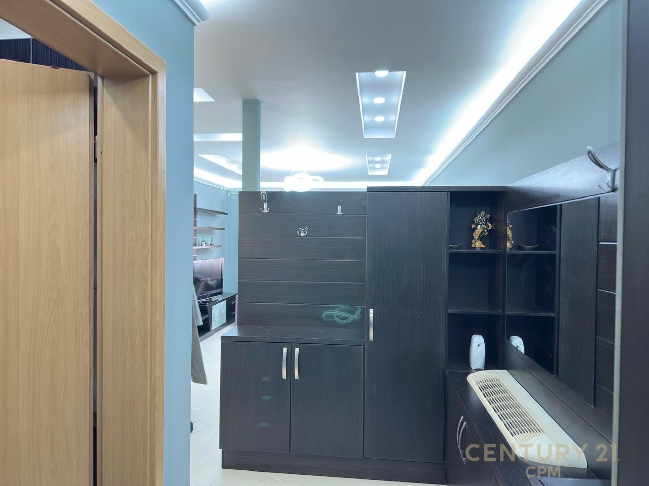 Qira, Appartamento 2+1+2 con Posto Auto ad Astir