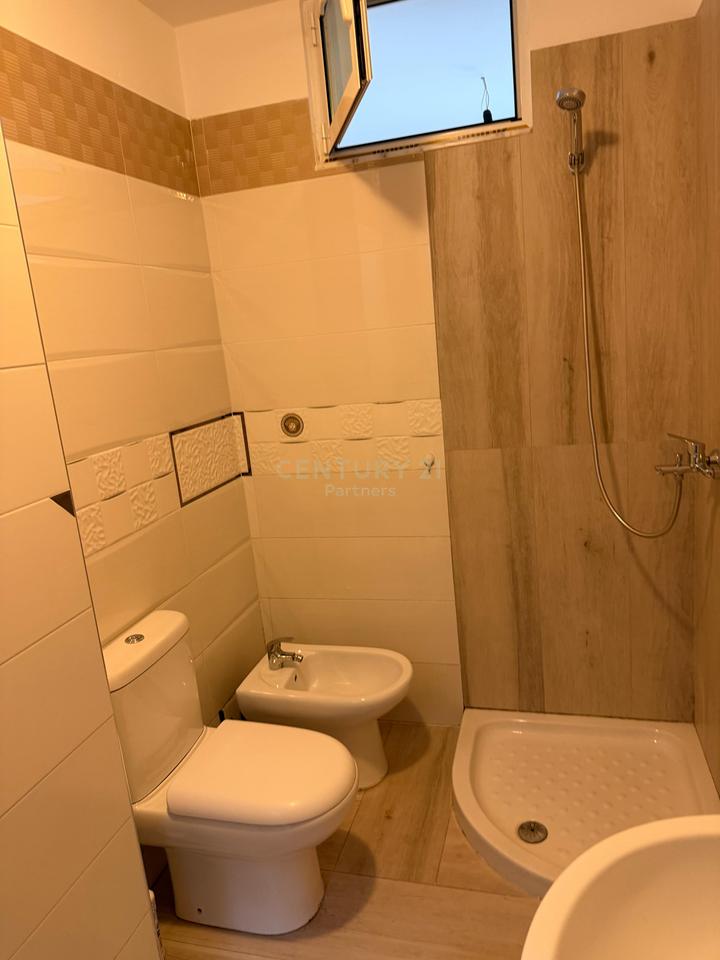 APARTMENT 2+1+2 + PARKING SPACE FOR RENT AT DRY LAKE