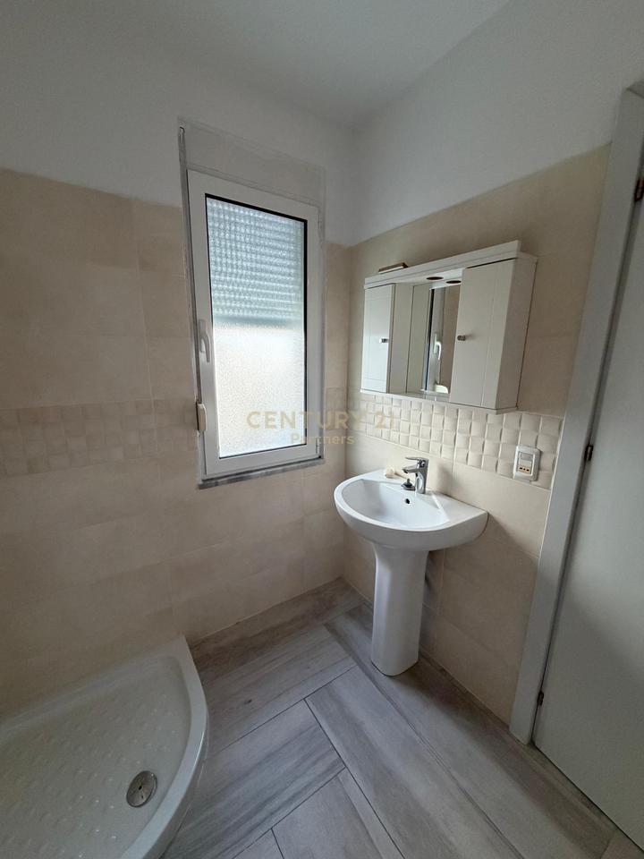 APARTMENT 2+1+2 + PARKING SPACE FOR RENT AT DRY LAKE