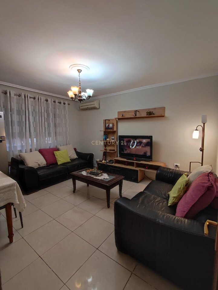 🏡 For rent – 1+1 Apartment on Myslym Shyri Street