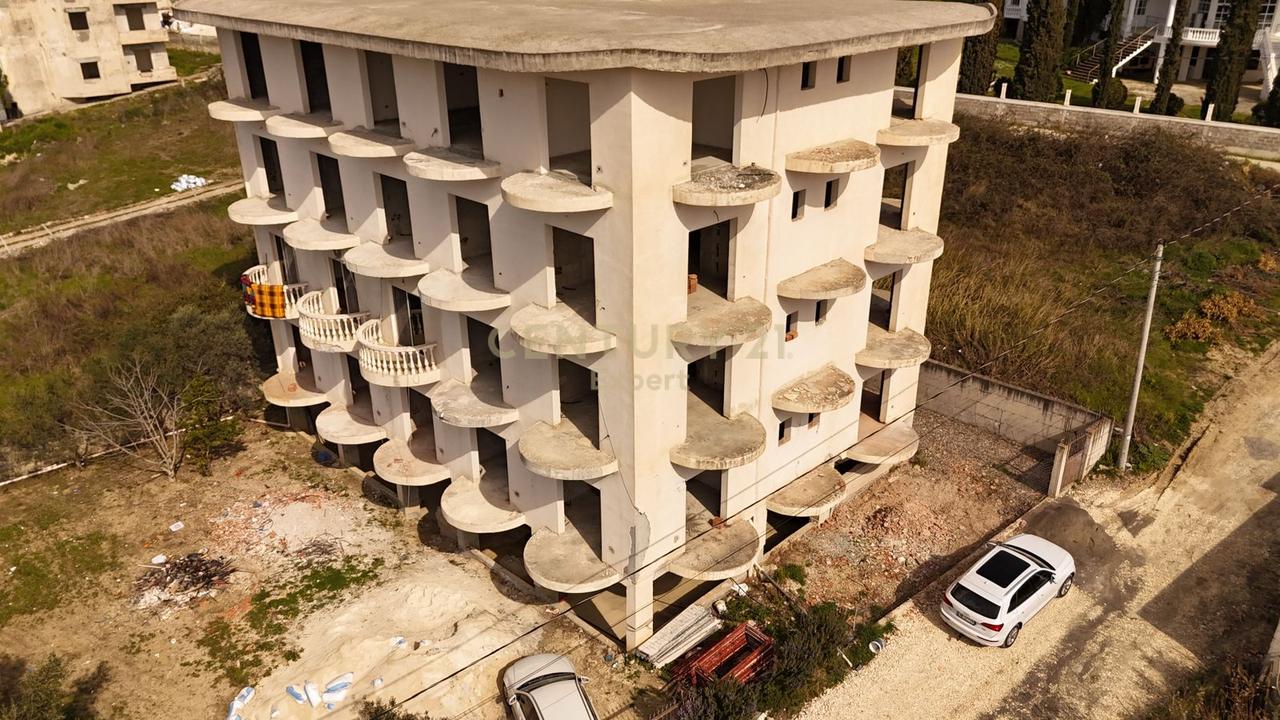 APARTAMENT 1+1+POST PARKIMI PËR SHITJE NË GOLEM