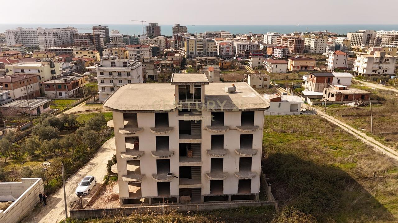 APARTAMENT 1+1+POST PARKIMI PËR SHITJE NË GOLEM