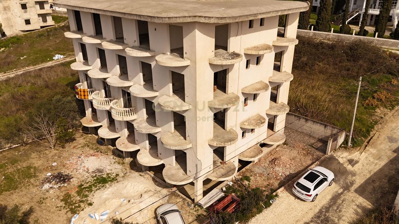 APPARTAMENTO 1+1+POSTO AUTO IN VENDITA A GOLEM