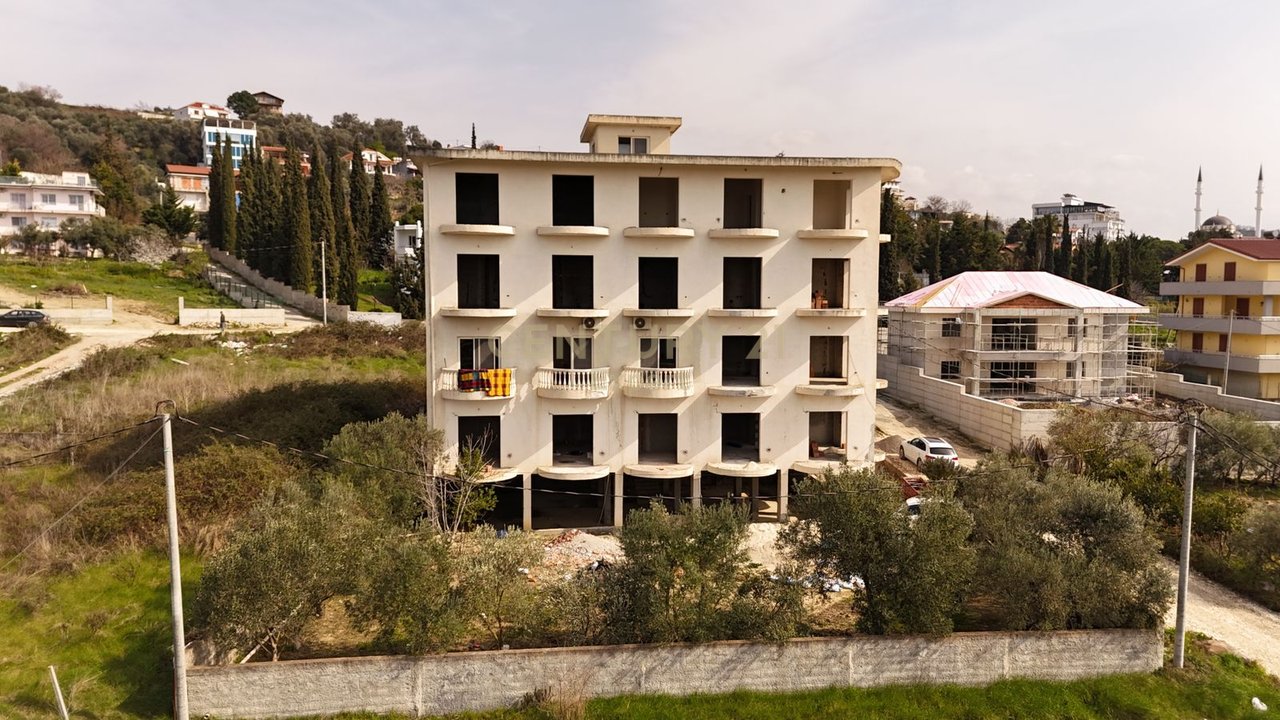 APPARTAMENTO 1+1+POSTO AUTO IN VENDITA A GOLEM