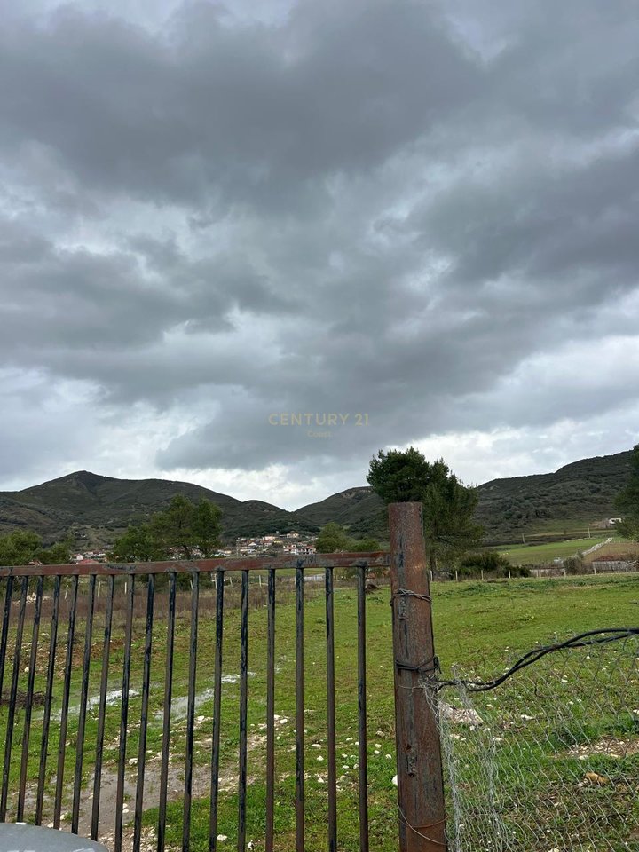 Shitet 9,700 m² Tokë në Kotë – Akses direkt në Bypass-i i Vlorës