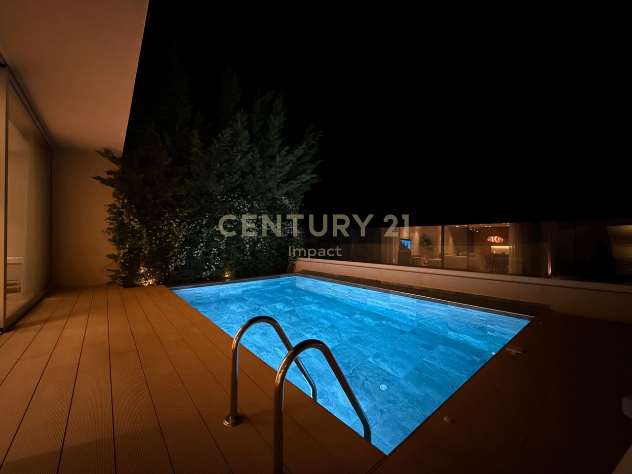 SHESIM SUPER VILË BIG TWIN LUKSOZE ME PISHINE NË GREEN COAST 1 PALASË!!