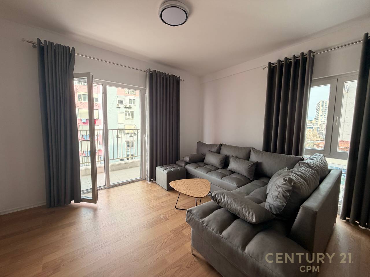 NE ZOG TE ZI JEPET PER QIRA APARTAMENT 2+1+2 !