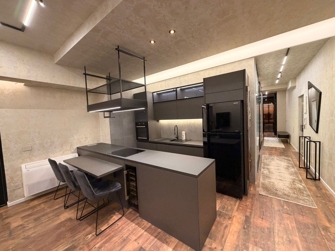 APPARTAMENTO SUPER SHESIM ALL'AMBASCIATORE 3!