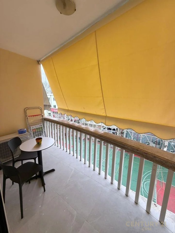 TEK LICEU ARTISTIK JAPIM ME QIRA APARTAMENT MODERN 1+1