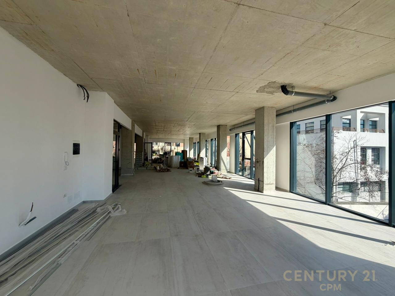 AMBIENT 250 METERS OPEN SPACE IN FRONT OF BARRICADE ROAD FOR RENT!