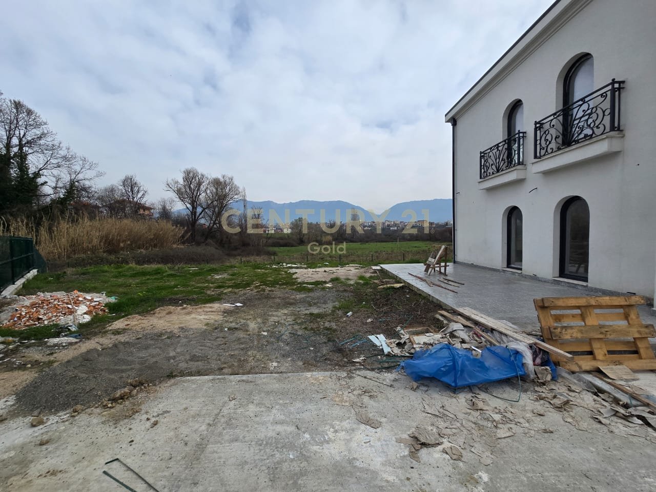 VILLA INDIVIDUALE IN VENDITA A MJULL BATHORE!