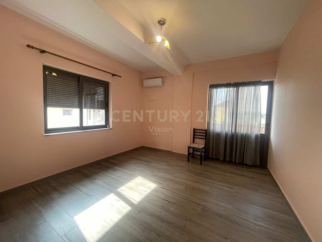 Apartament 3+1 Me Qira në Qendër, Shkodër  | 120 m²