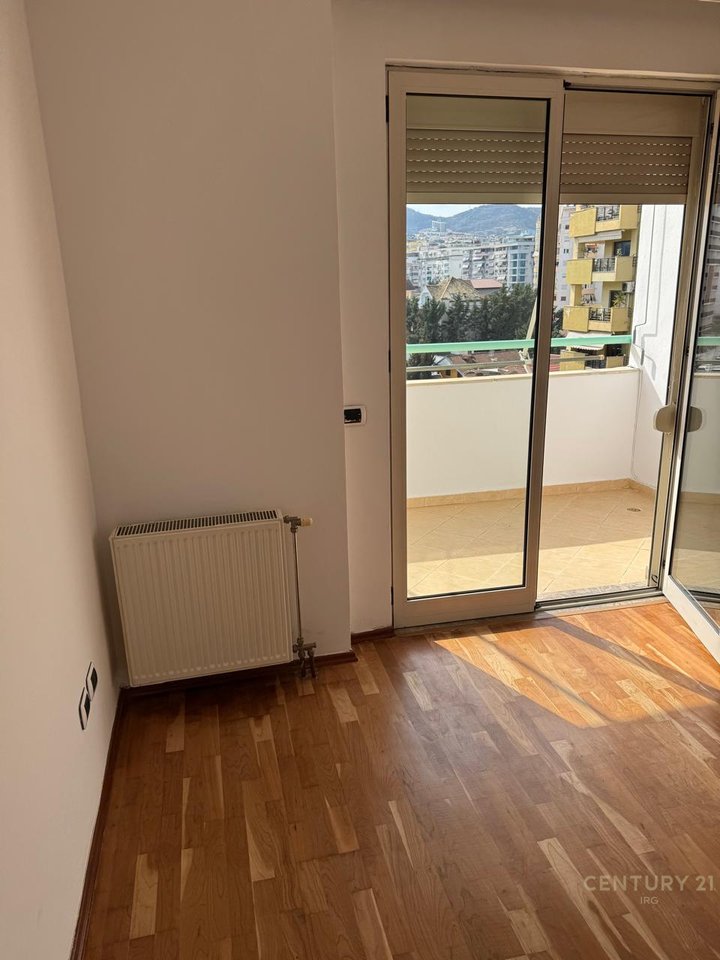 APARTMENT FOR RENT ON KOSOVAREVE STREET