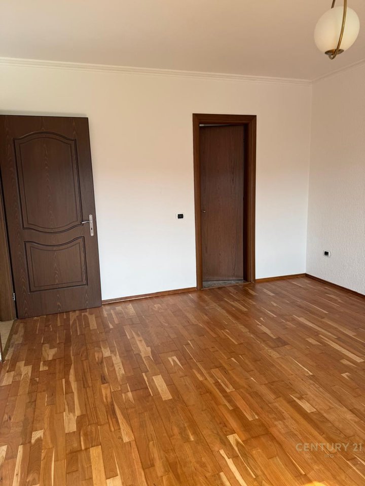 APARTMENT FOR RENT ON KOSOVAREVE STREET