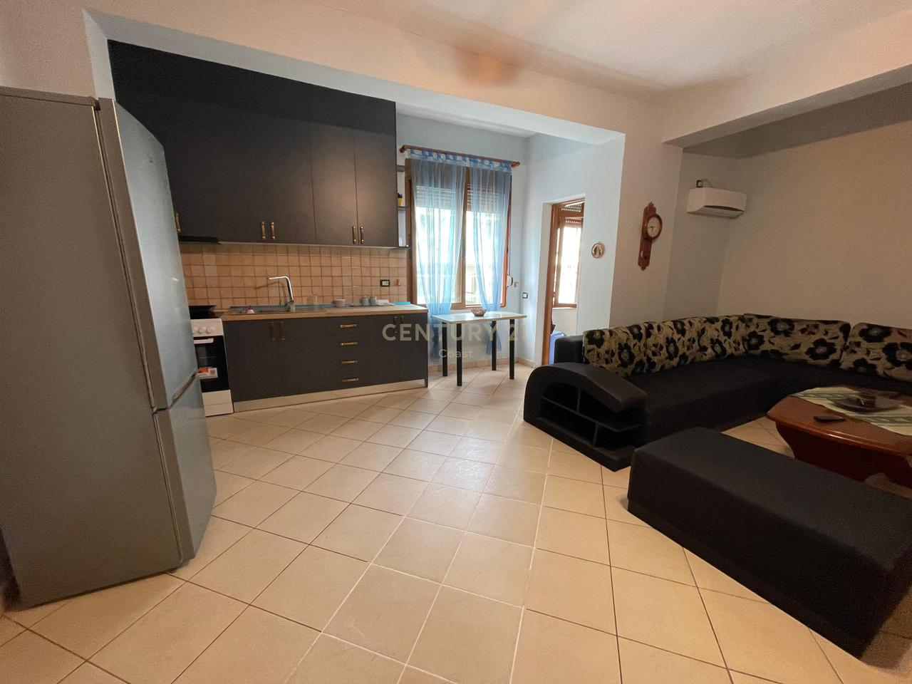 JEPET ME QIRA APARTAMENT ME HAPESIRE TE BOLLSHME  1+1 KATI I 2-TE