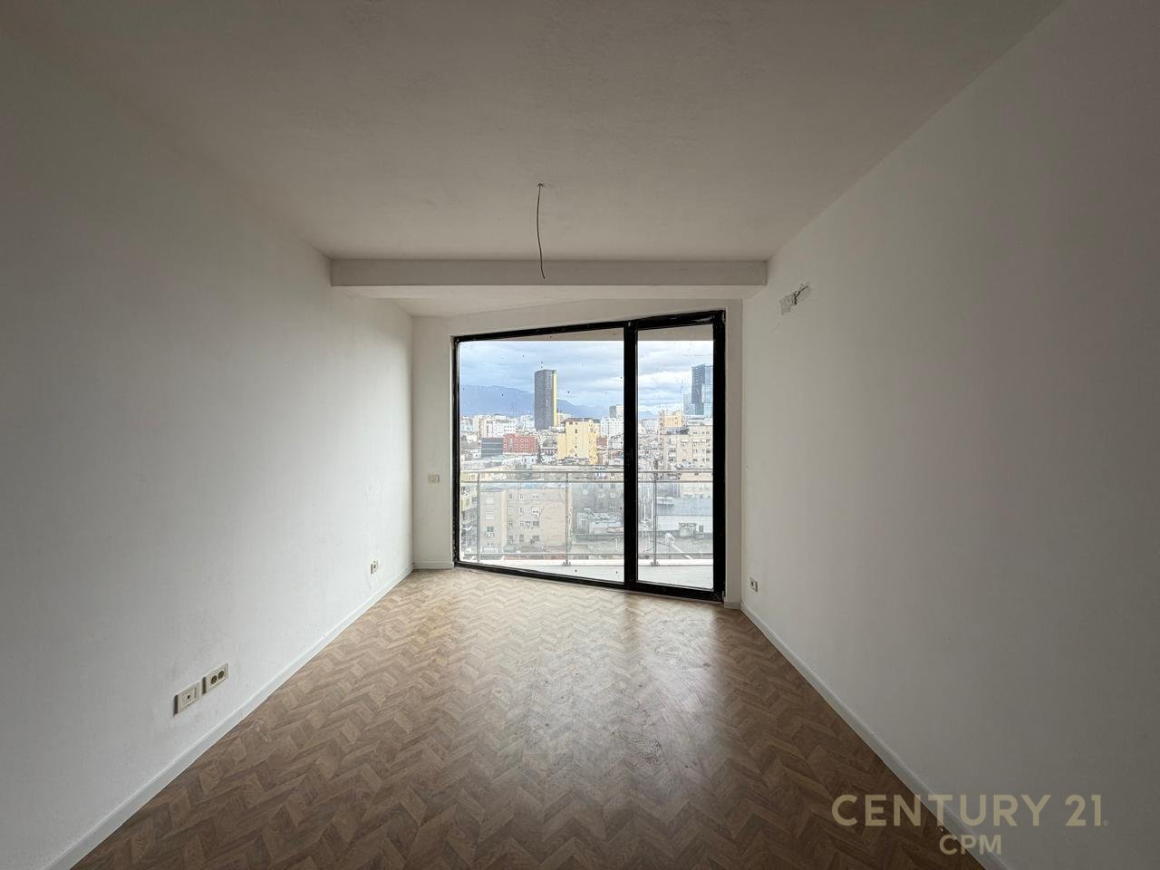 APARTAMENT 2+1 PER ZYRA ME QIRA TEK GOLDEN TOWER RESIDENCE !