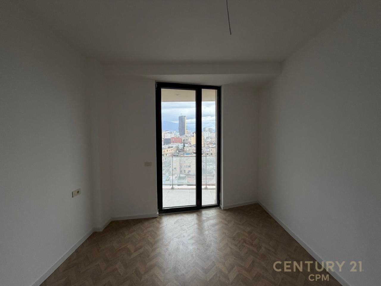 APARTAMENT 2+1 PER ZYRA ME QIRA TEK GOLDEN TOWER RESIDENCE !