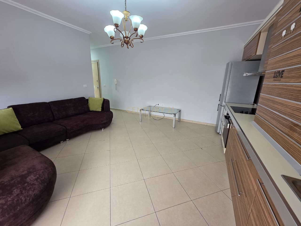 Jepet me qira Apartament 2+1+depo  Kompleksi Gener 2