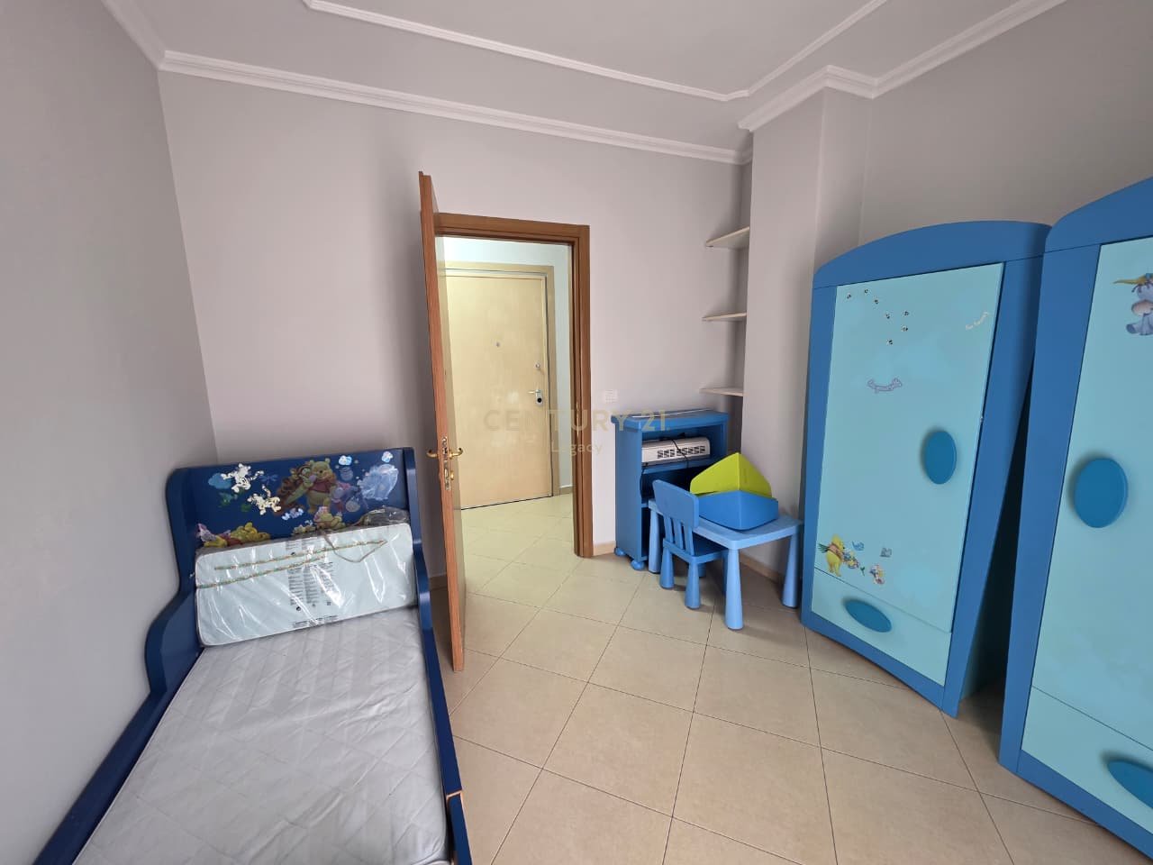Jepet me qira Apartament 2+1+depo  Kompleksi Gener 2