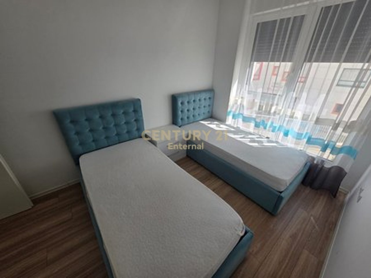 Apartment 2+1 For Rent + Parking Spot in the 21st December Area