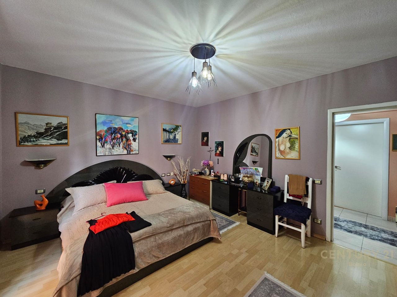 Apartment 3+2 For Sale in Don Bosco, Tirana - €337,000.00 | 197 m²