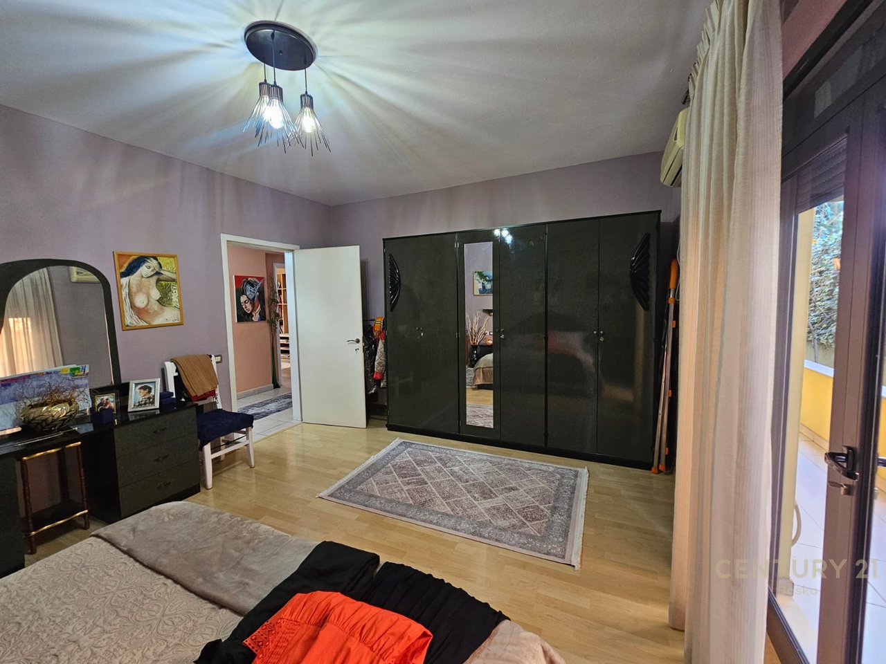 Apartment 3+2 For Sale in Don Bosco, Tirana - €337,000.00 | 197 m²
