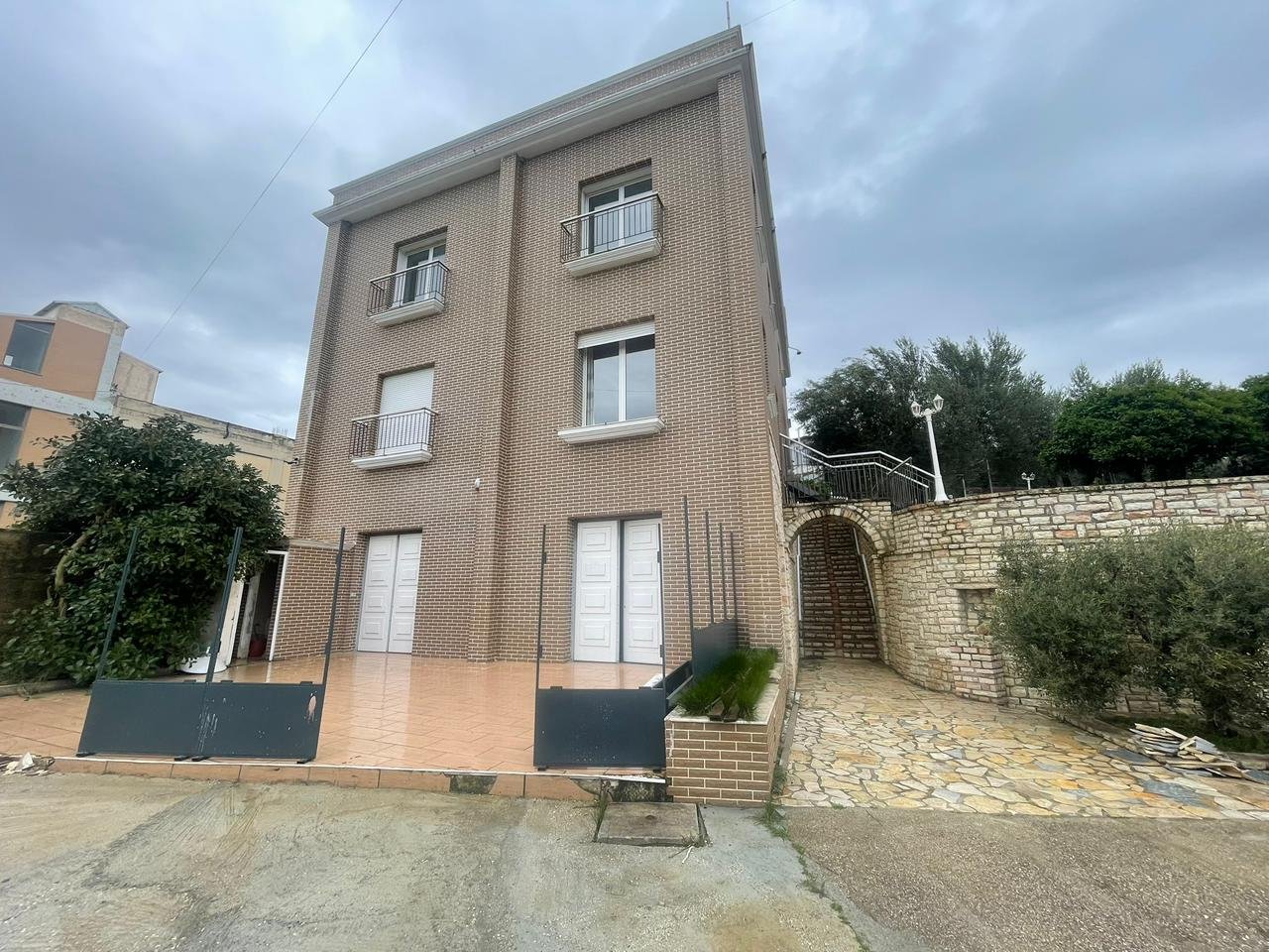 SHITET HOTEL NE PANAJA, VLORE!