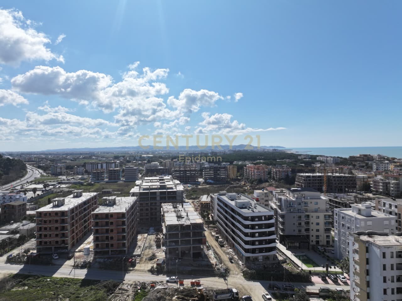 2+1 Apartment for Sale in West Coast Residence – Only 300m from the Sea