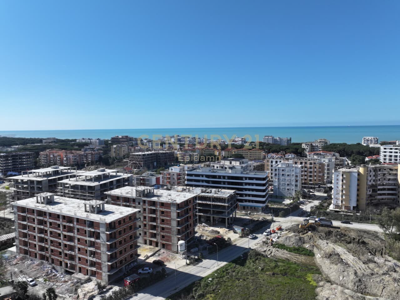 2+1 Apartment for Sale in West Coast Residence – Only 300m from the Sea