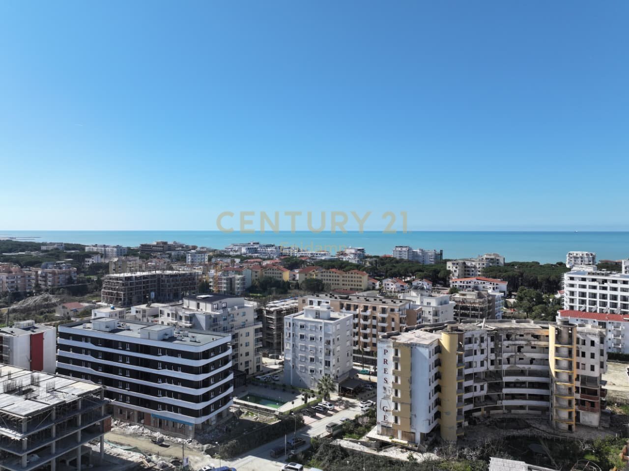 2+1 Apartment for Sale in West Coast Residence – Only 300m from the Sea