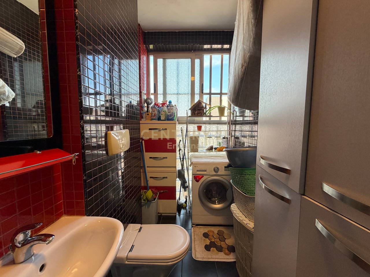 Apartment 2+2 For Sale in Parliament, Tirana - €260,000 | 100 m²