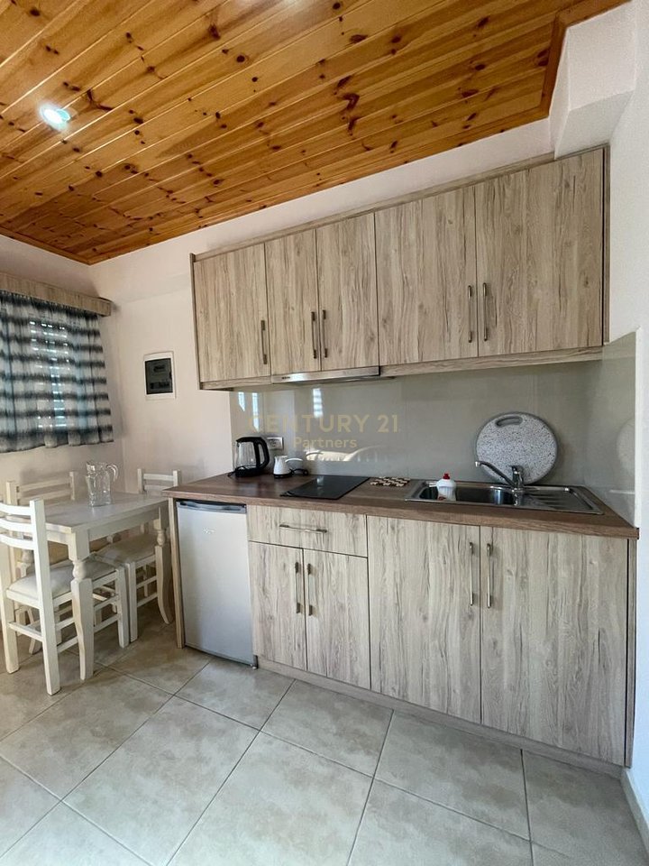 SHESIM DY GARSONJERE VIJE E DYTE NE SARANDE!