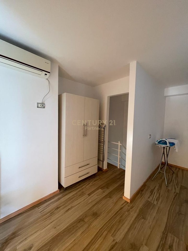 SHESIM DY GARSONJERE VIJE E DYTE NE SARANDE!