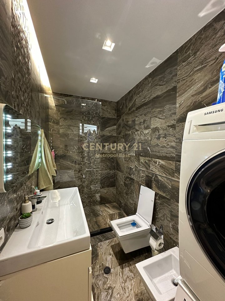 Modern Apartment 2+1+2 with 2 Parking Spaces for Sale at Dry Lake