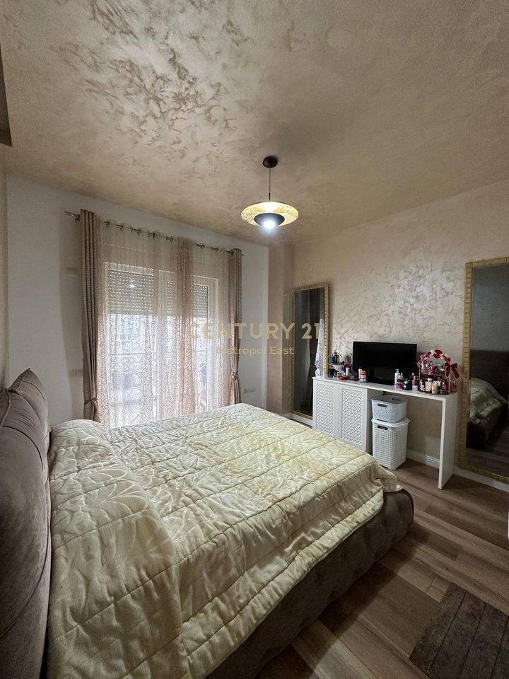 Modern Apartment 2+1+2 with 2 Parking Spaces for Sale at Dry Lake