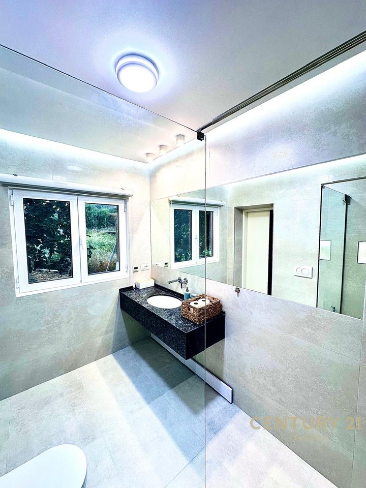 PRIVATE HOUSE FOR SALE VIRON, DELVIN