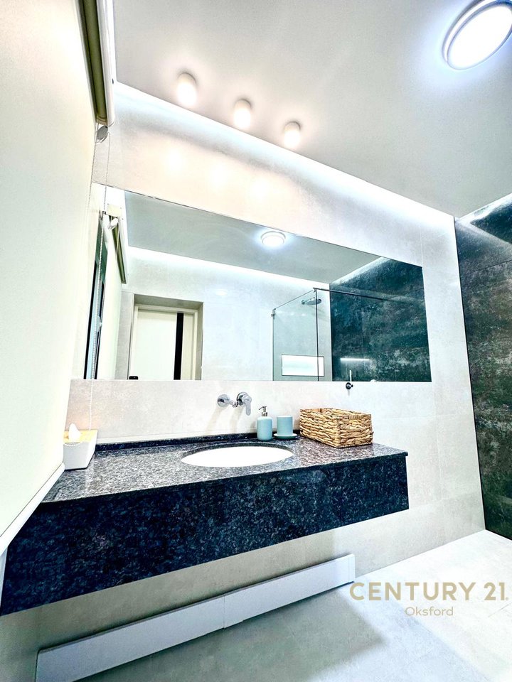 PRIVATE HOUSE FOR SALE VIRON, DELVIN