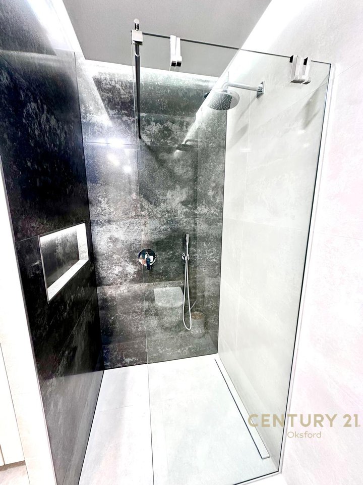 PRIVATE HOUSE FOR SALE VIRON, DELVIN