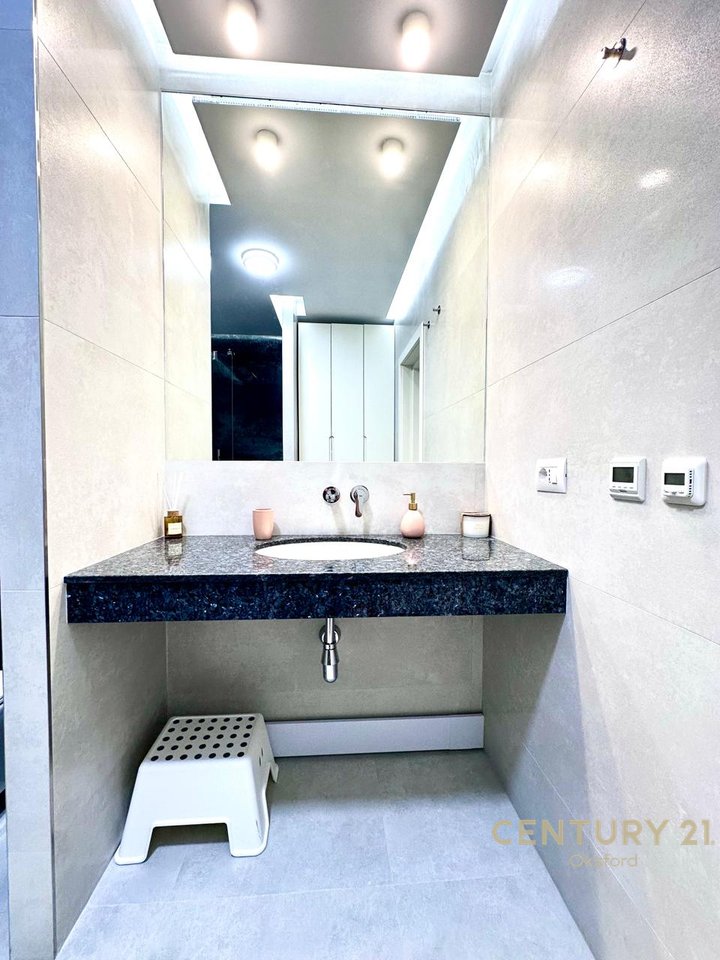 PRIVATE HOUSE FOR SALE VIRON, DELVIN