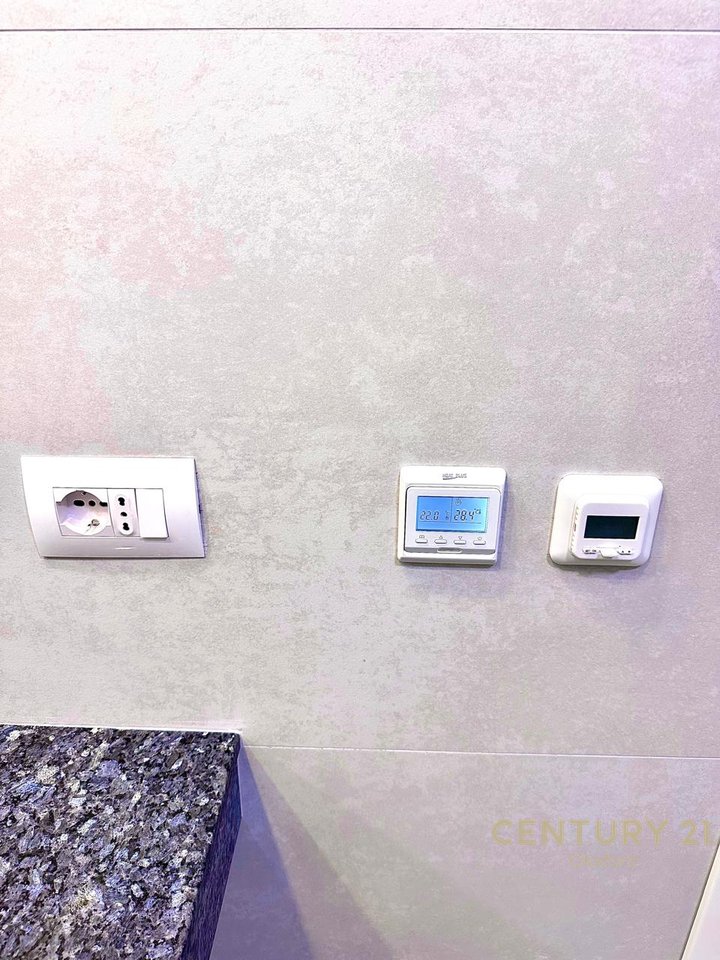 PRIVATE HOUSE FOR SALE VIRON, DELVIN