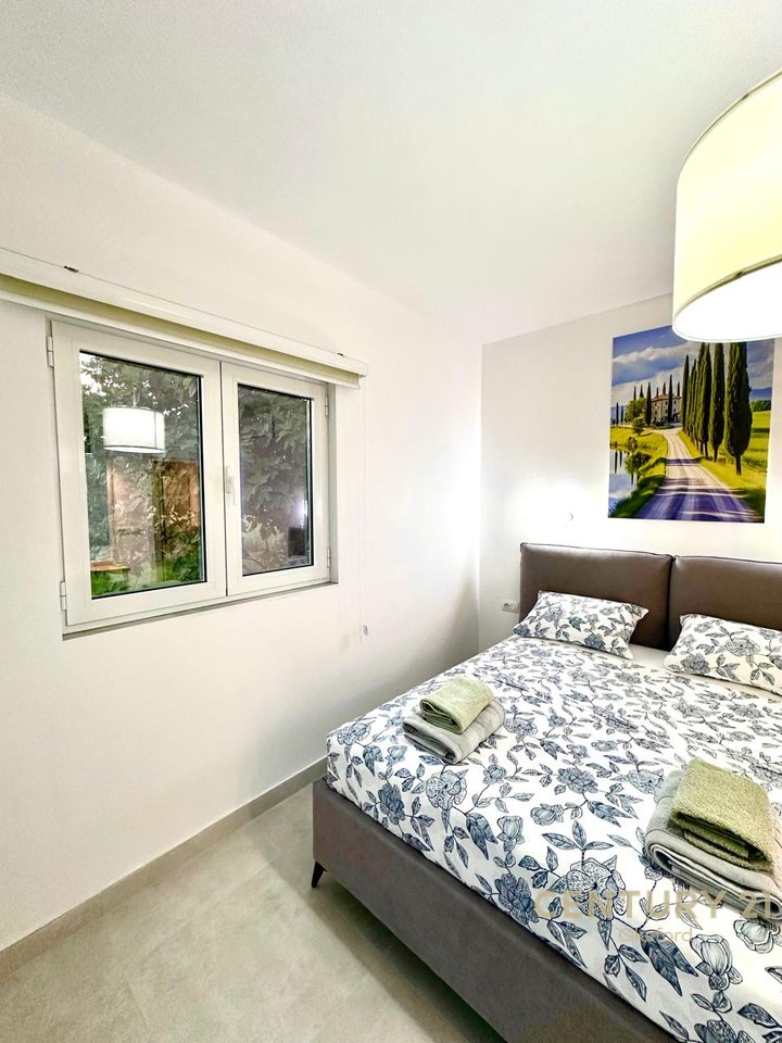 PRIVATE HOUSE FOR SALE VIRON, DELVIN